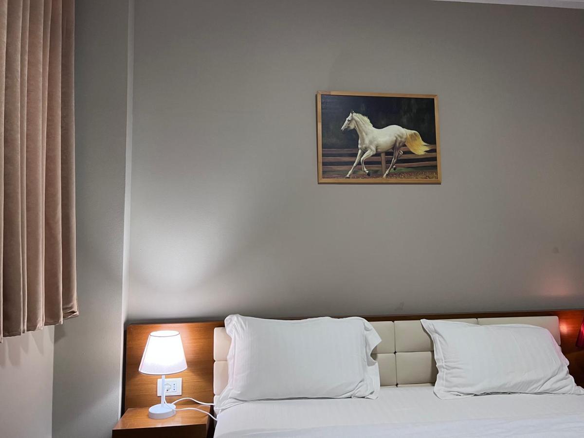 Bobi Hotel Shkodër Extérieur photo