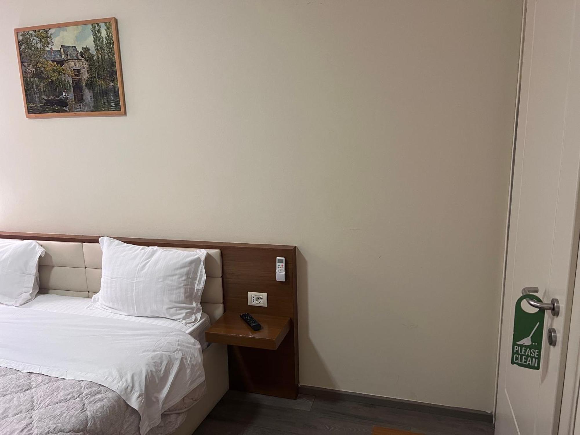 Bobi Hotel Shkodër Extérieur photo