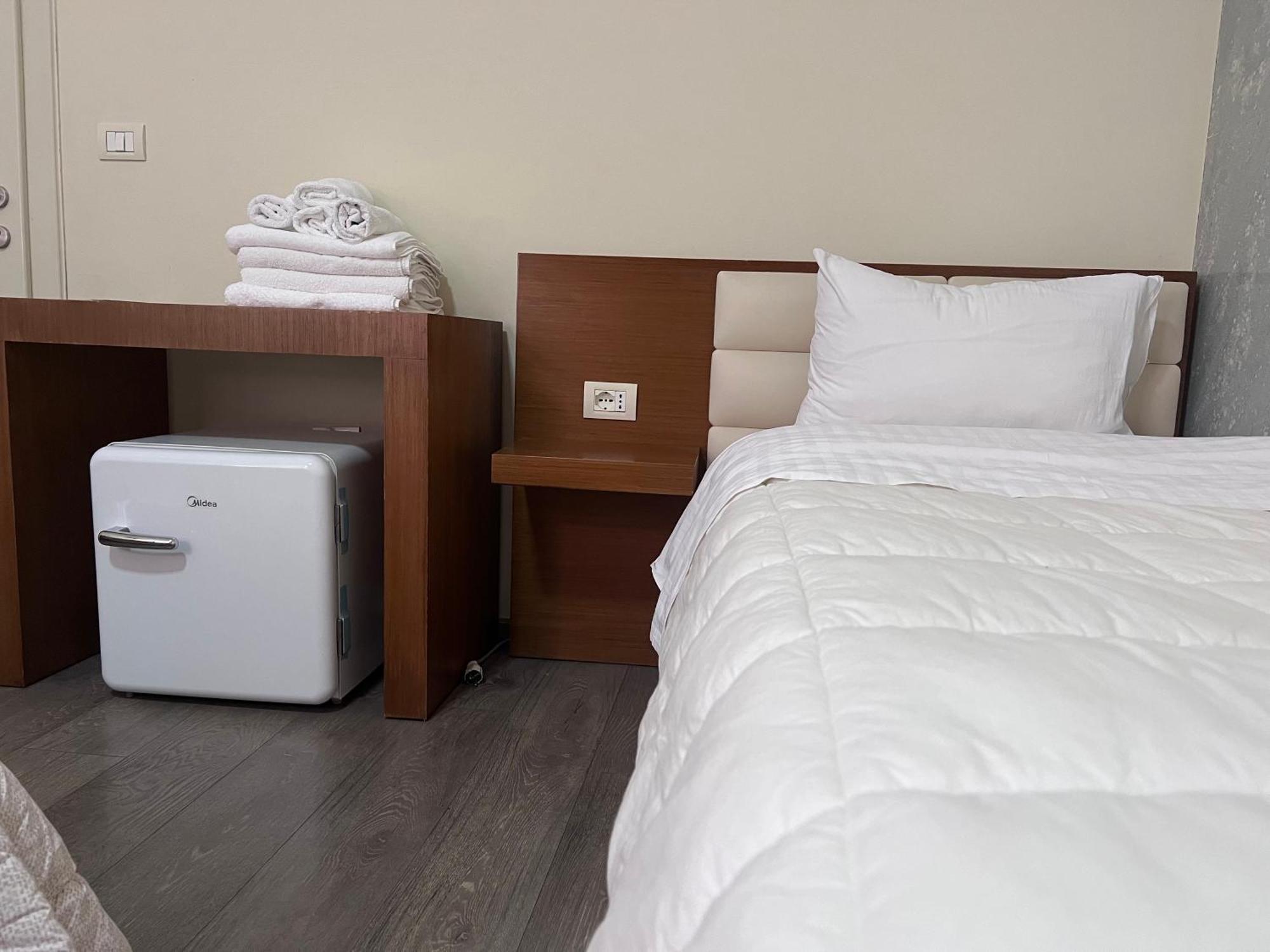 Bobi Hotel Shkodër Extérieur photo