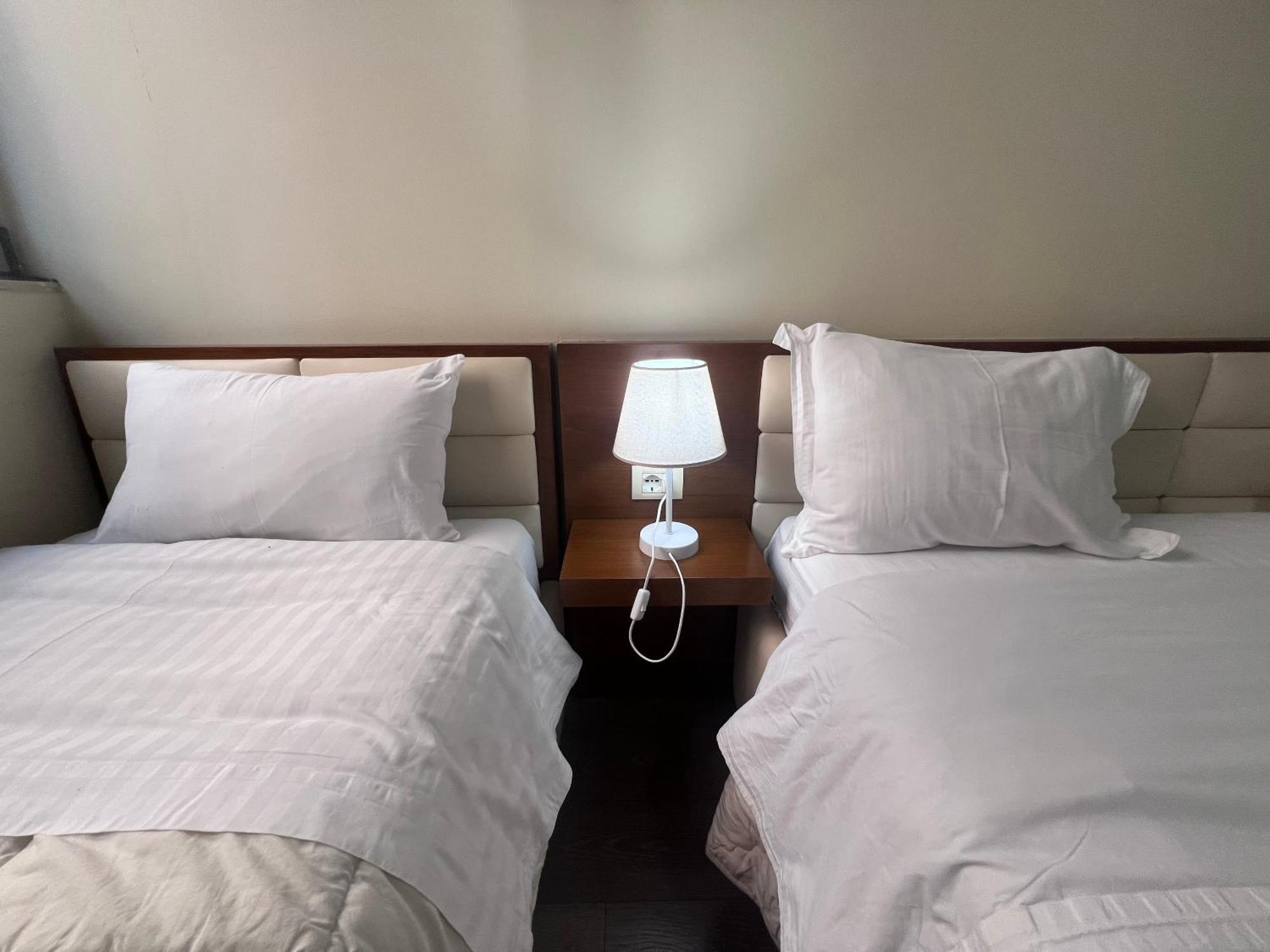 Bobi Hotel Shkodër Extérieur photo