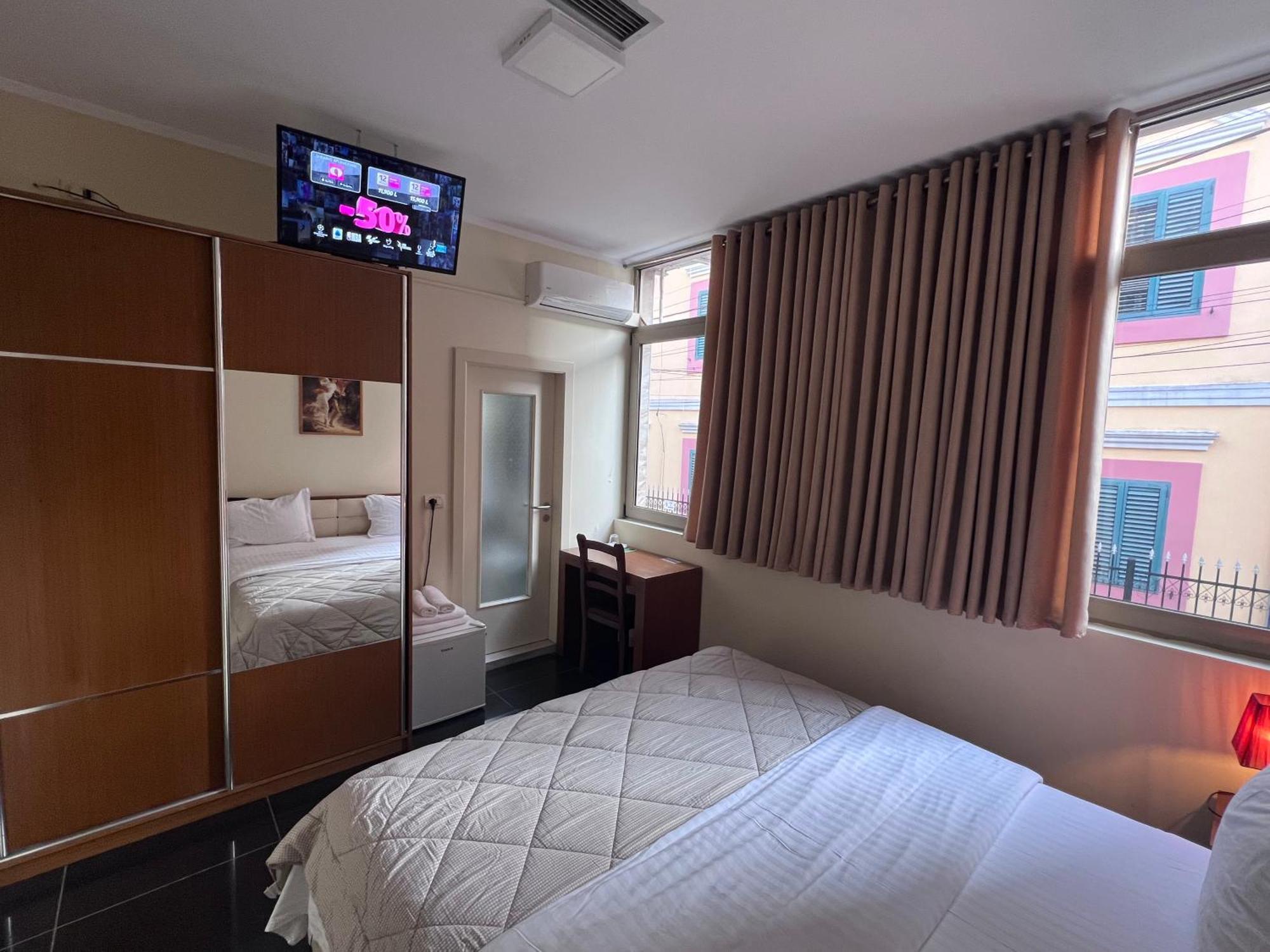 Bobi Hotel Shkodër Extérieur photo