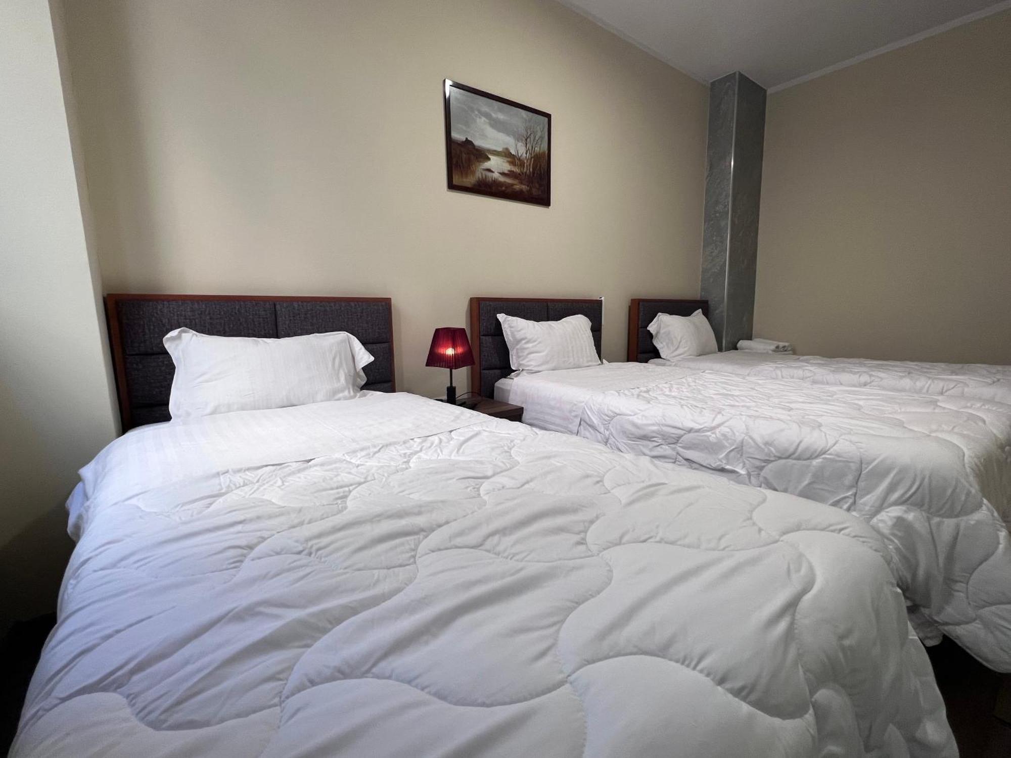 Bobi Hotel Shkodër Extérieur photo