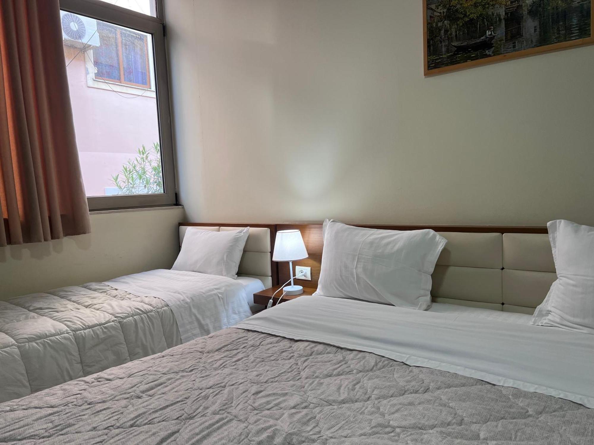 Bobi Hotel Shkodër Extérieur photo