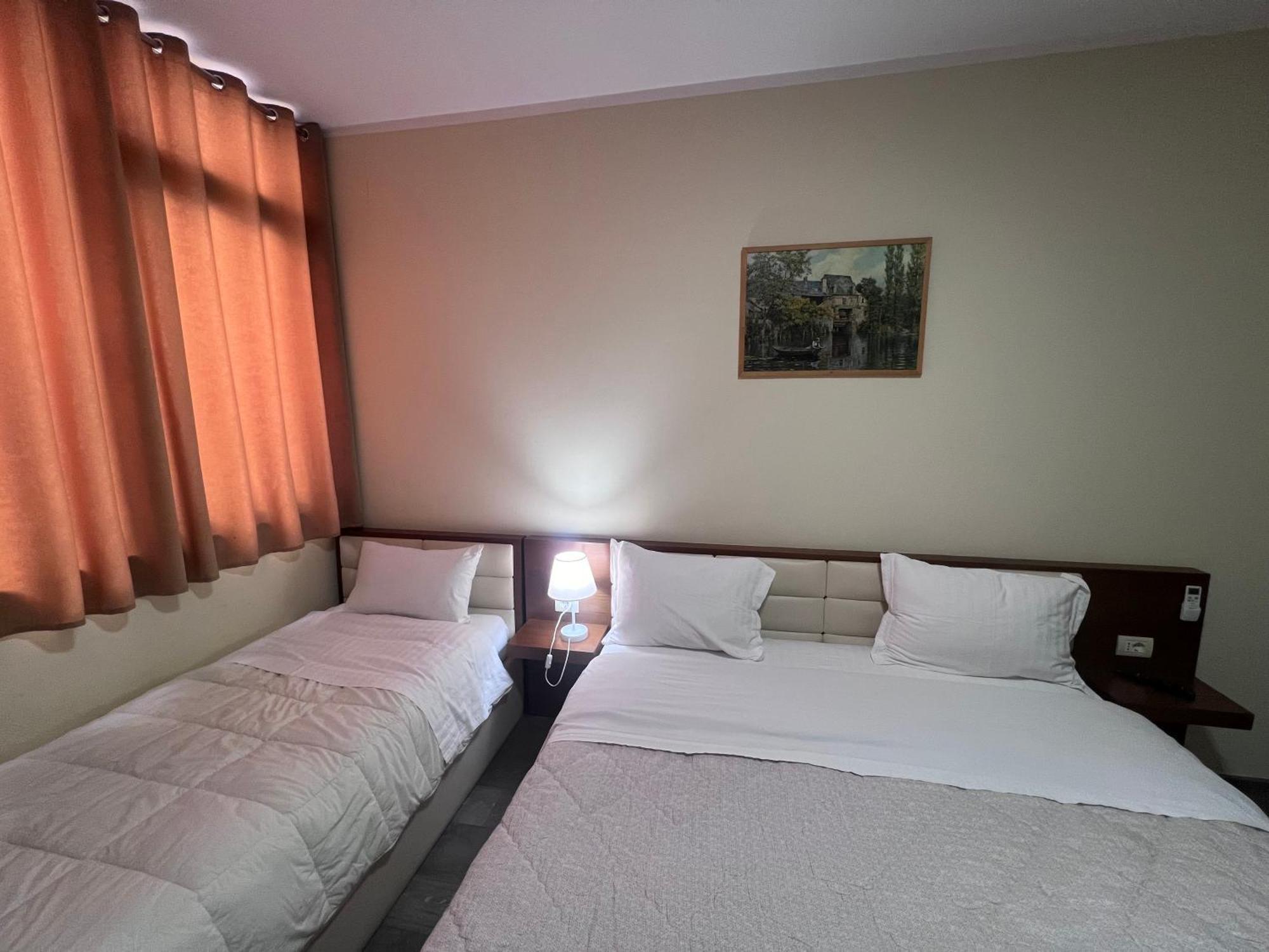 Bobi Hotel Shkodër Extérieur photo