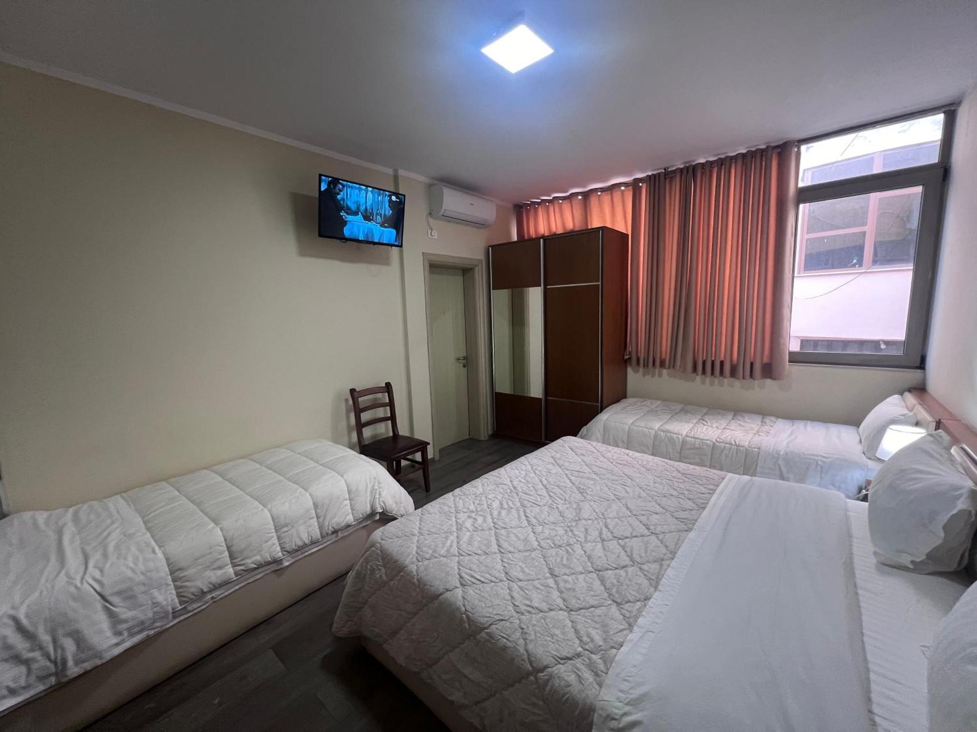 Bobi Hotel Shkodër Extérieur photo