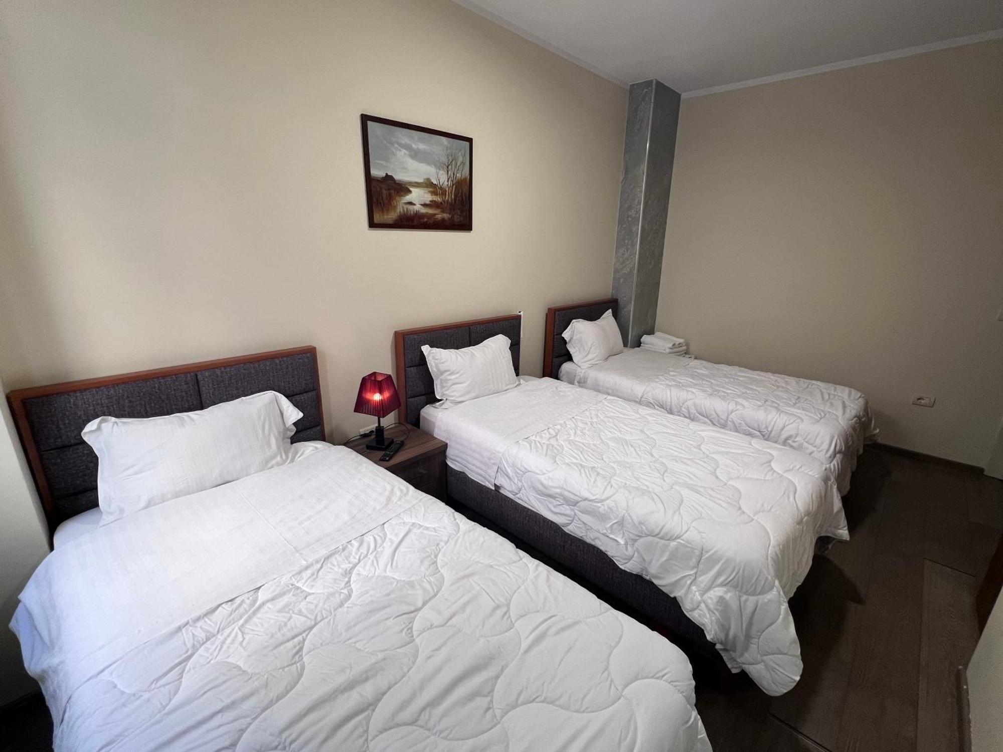 Bobi Hotel Shkodër Extérieur photo